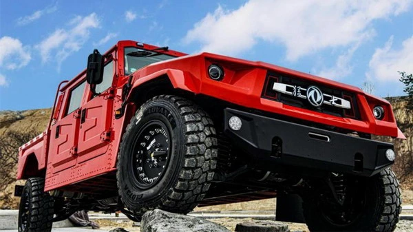 نمای جلویی دانگ فنگ M18 EV
