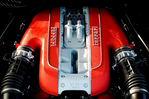 موتور V12 فراری