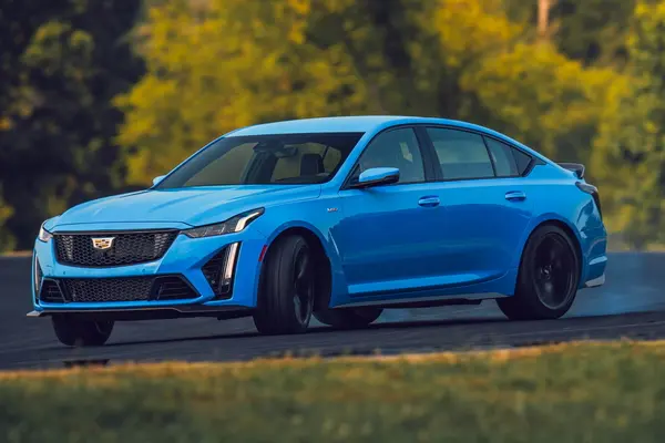 کادیلاک CT5-V Black Wing