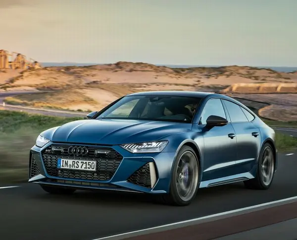نمای جلویی آئودی RS7 اسپرت‌ بک ۲۰۲۳