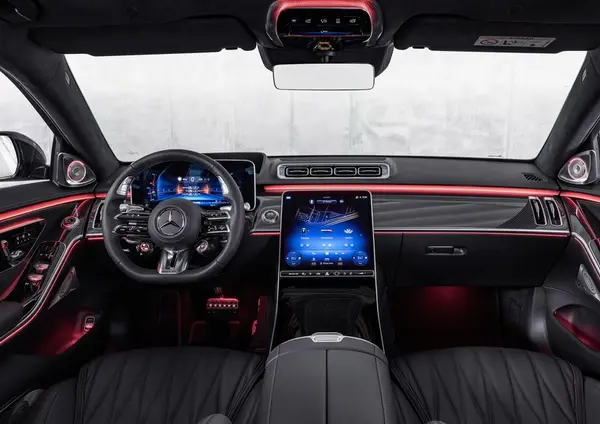 نمای داخلی AMG-E S63 ۲۰۲۳